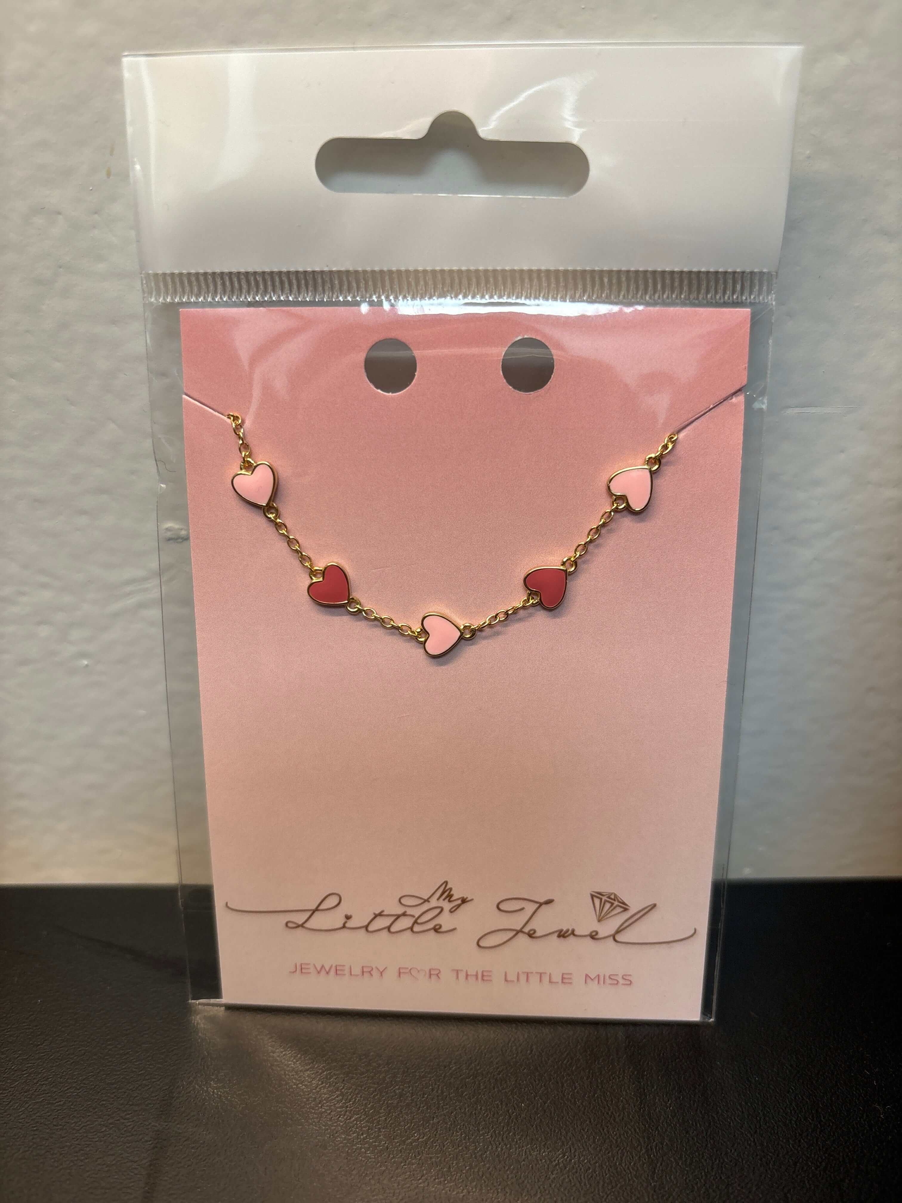 Enamel heart charm bracelet packaging