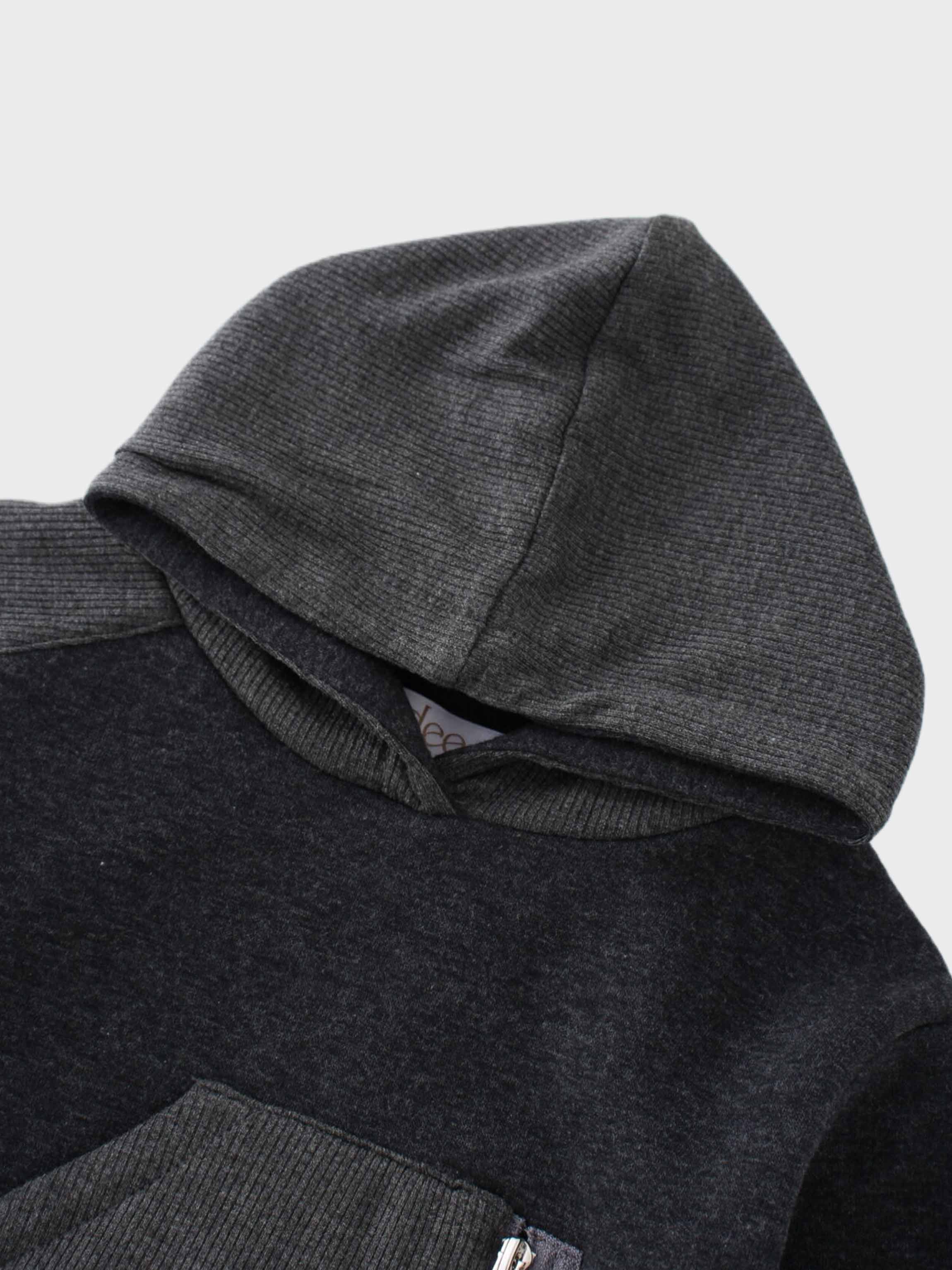Hoodie sweatshirt with charming detail
