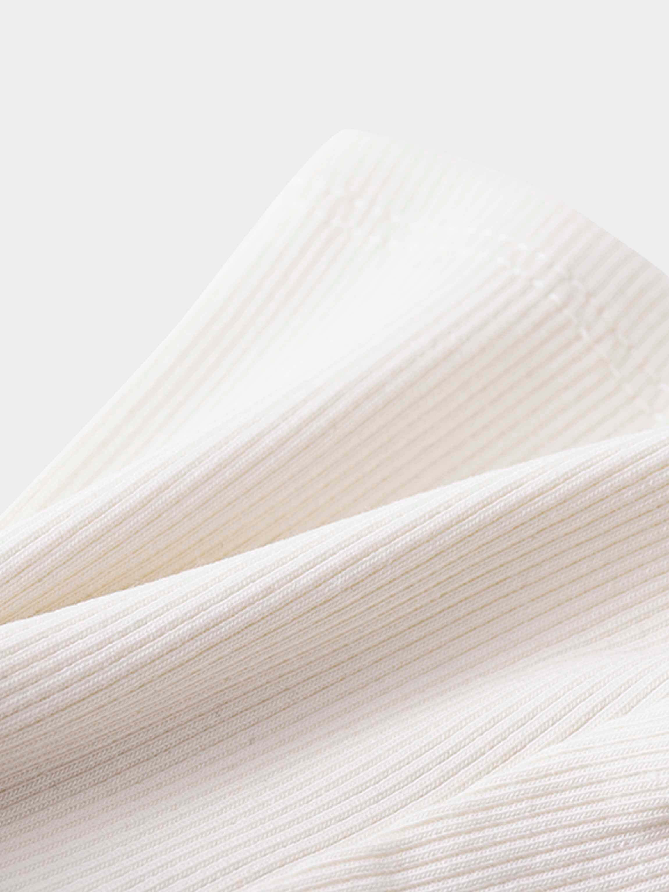 Thin ribbed off-white fabric