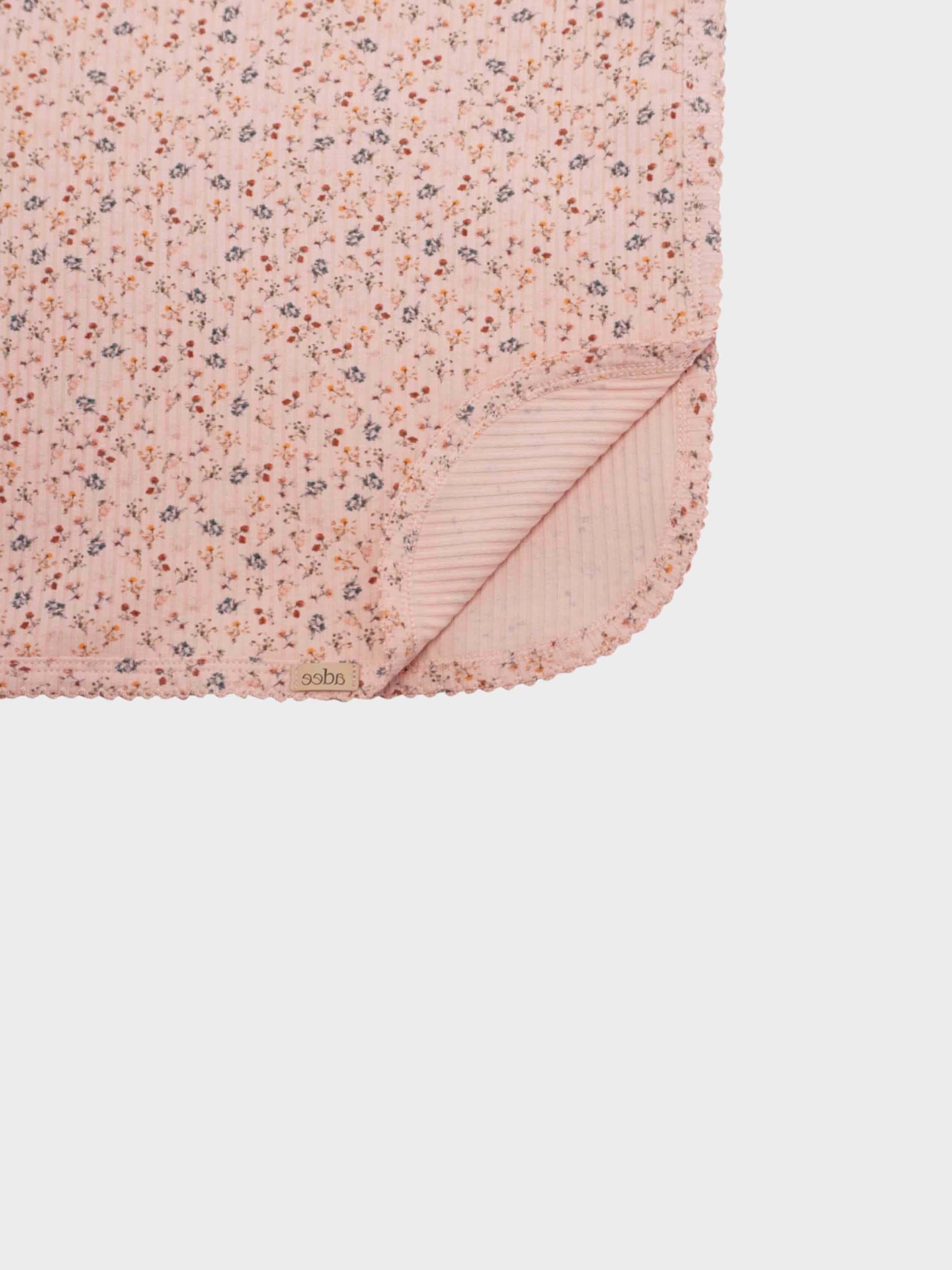 Petit Floral Blanket with scalloped trim