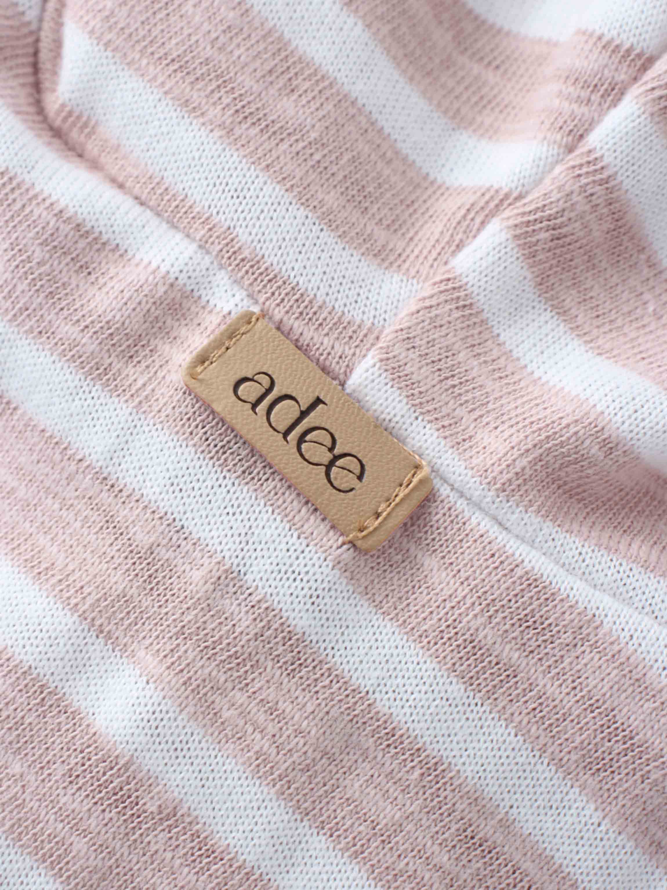 Striped tank set label detail