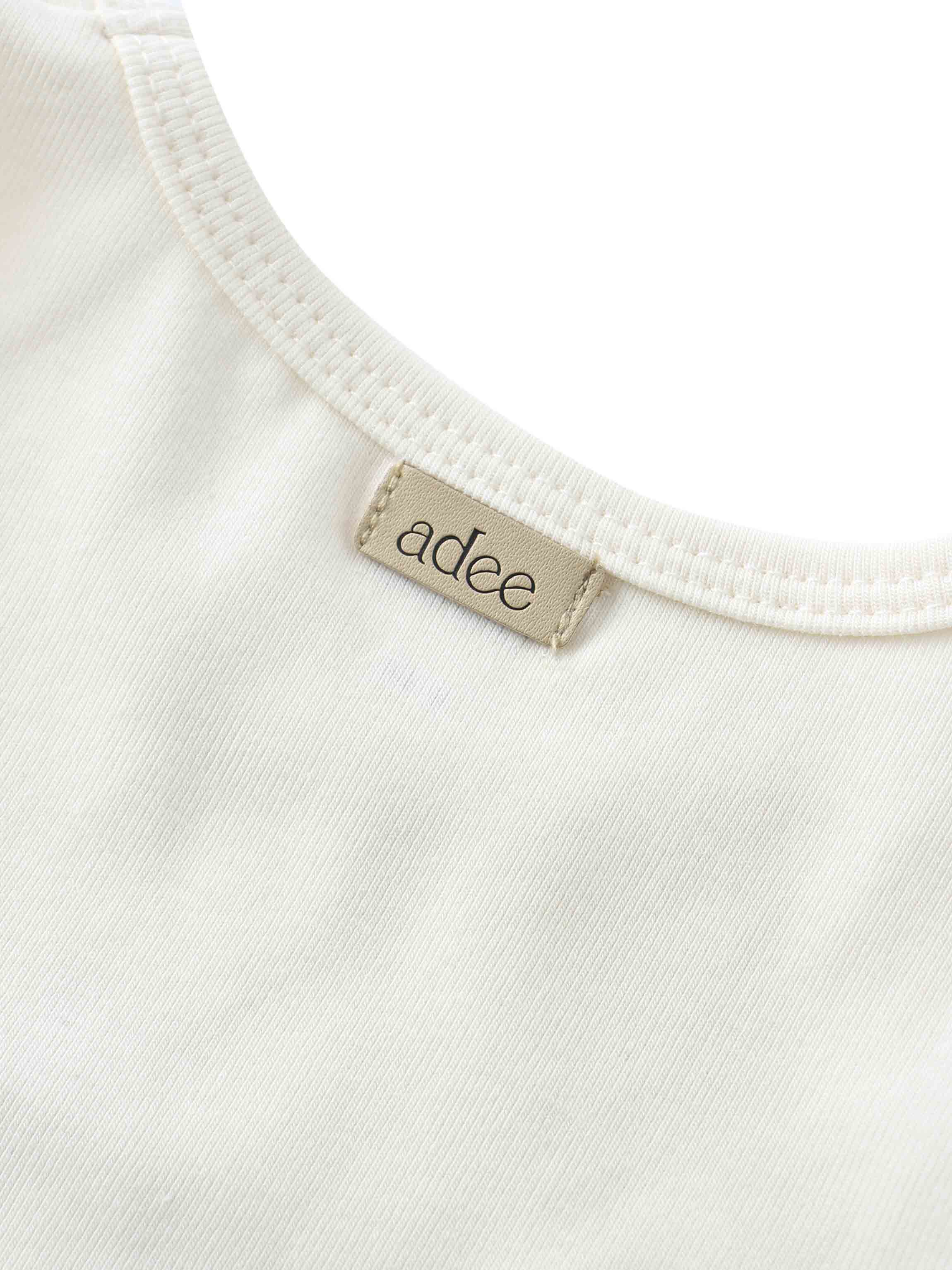 Close-up of baby tank label