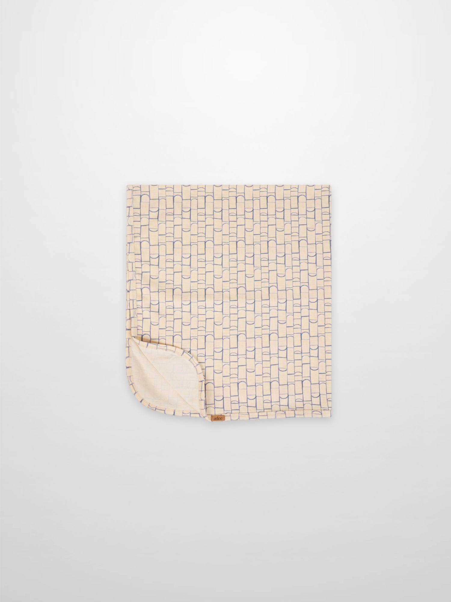 Geometric Blanket for boys; beige fabric with light blue rounded-rectangle pattern, Adee.