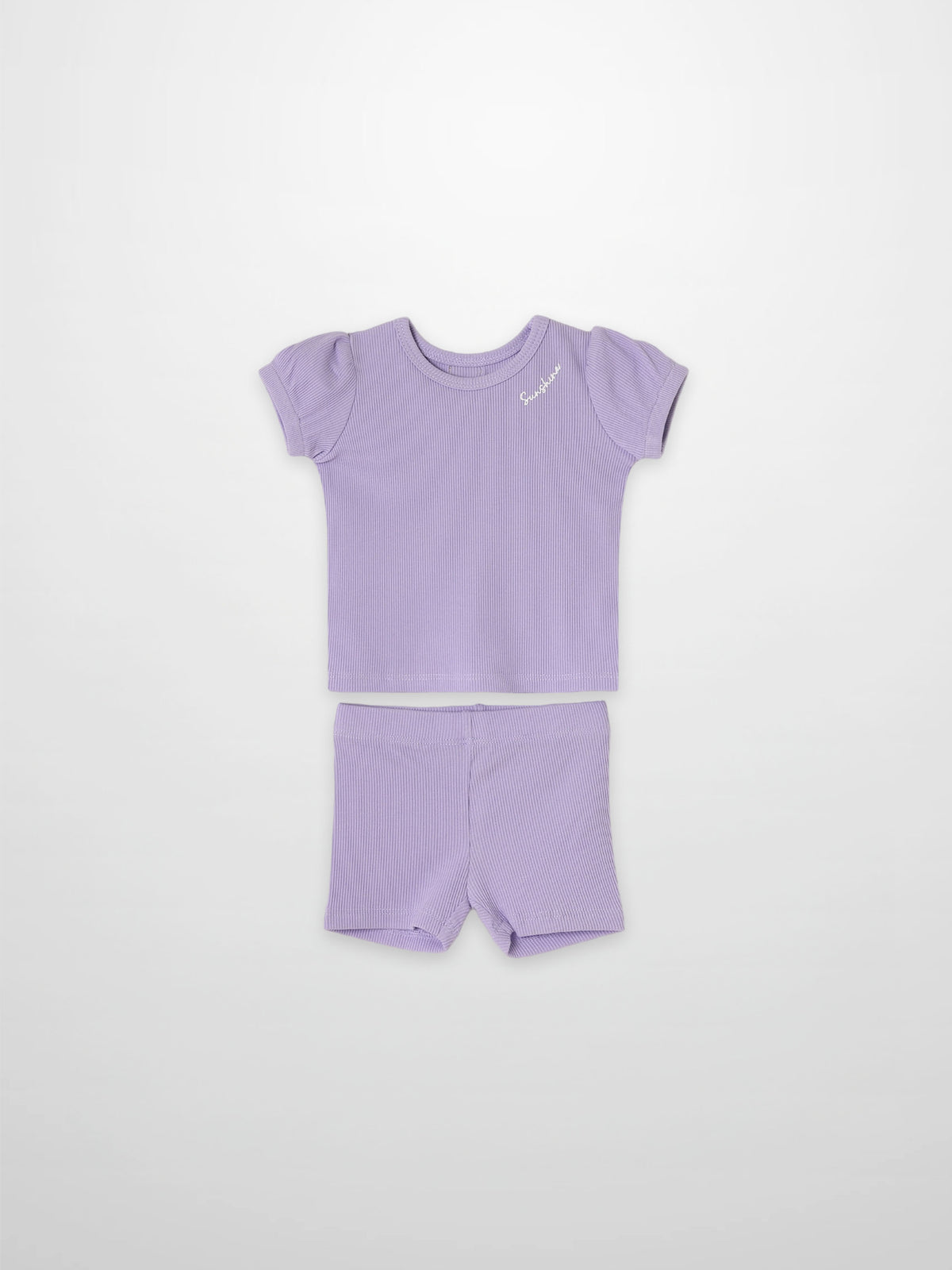 Ribbed lavender two-piece girls set: short puff-sleeve T-shirt and matching ribbed shorts.
