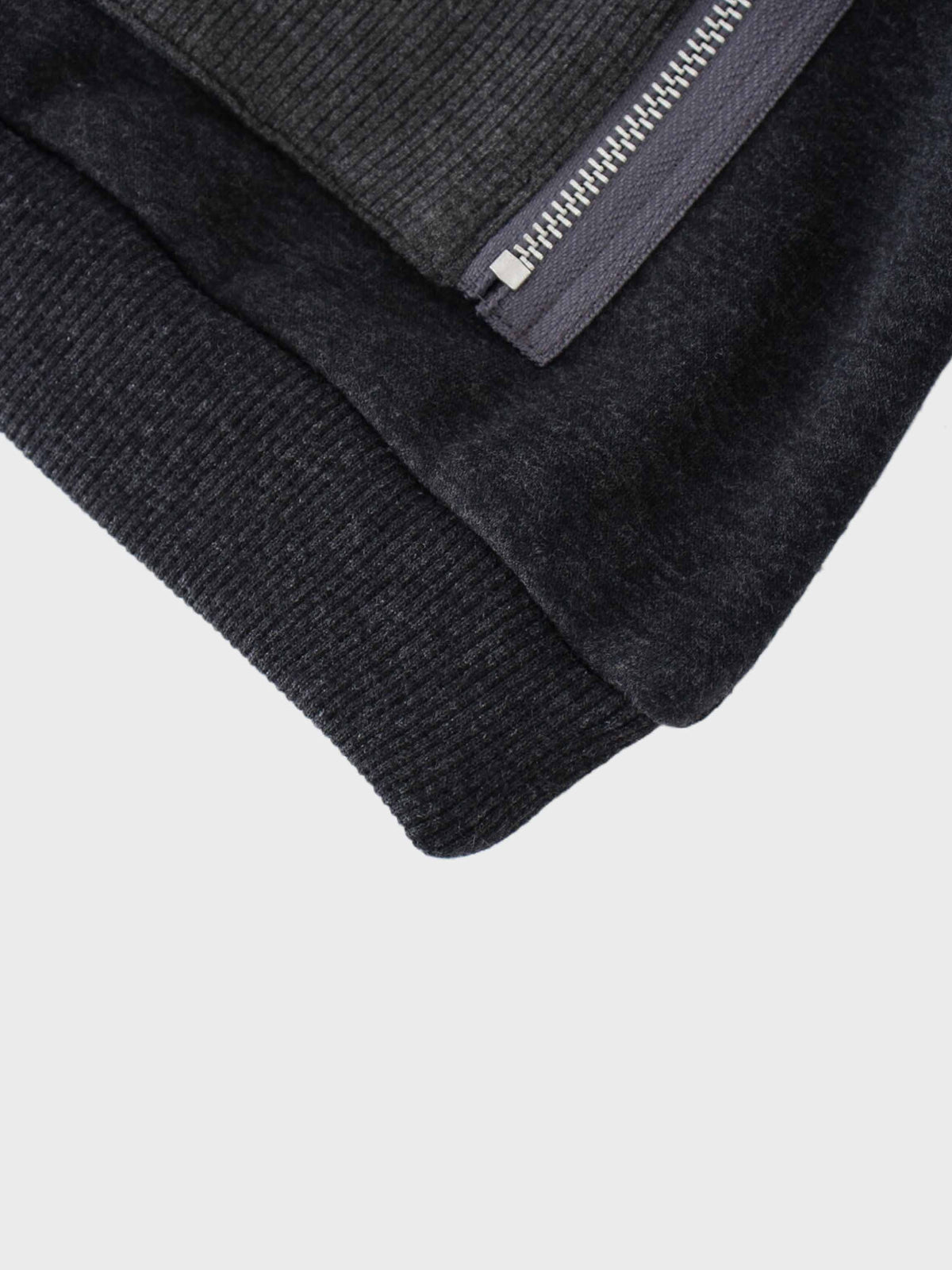 Hoodie sweatshirt detail in grey