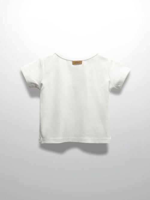 White boxy short sleeve t-shirt
