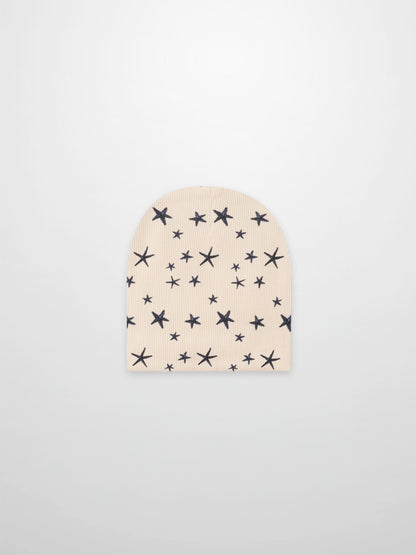 Star Beanie for boys in beige knit with navy star pattern