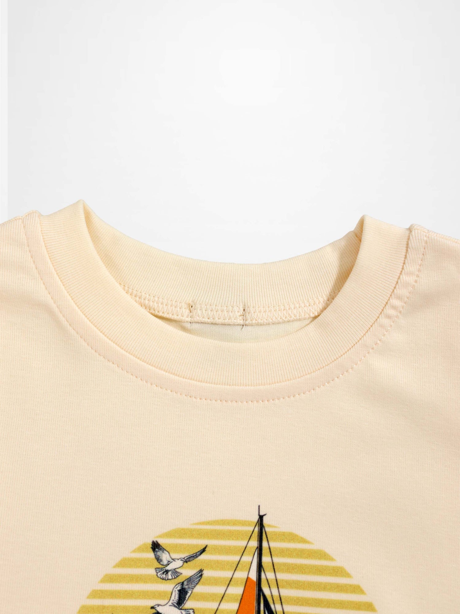 Golden Sail T-Shirt for boys, beige cotton with sailing boat graphic