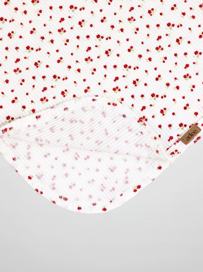 Red Flower Blanket with Lace