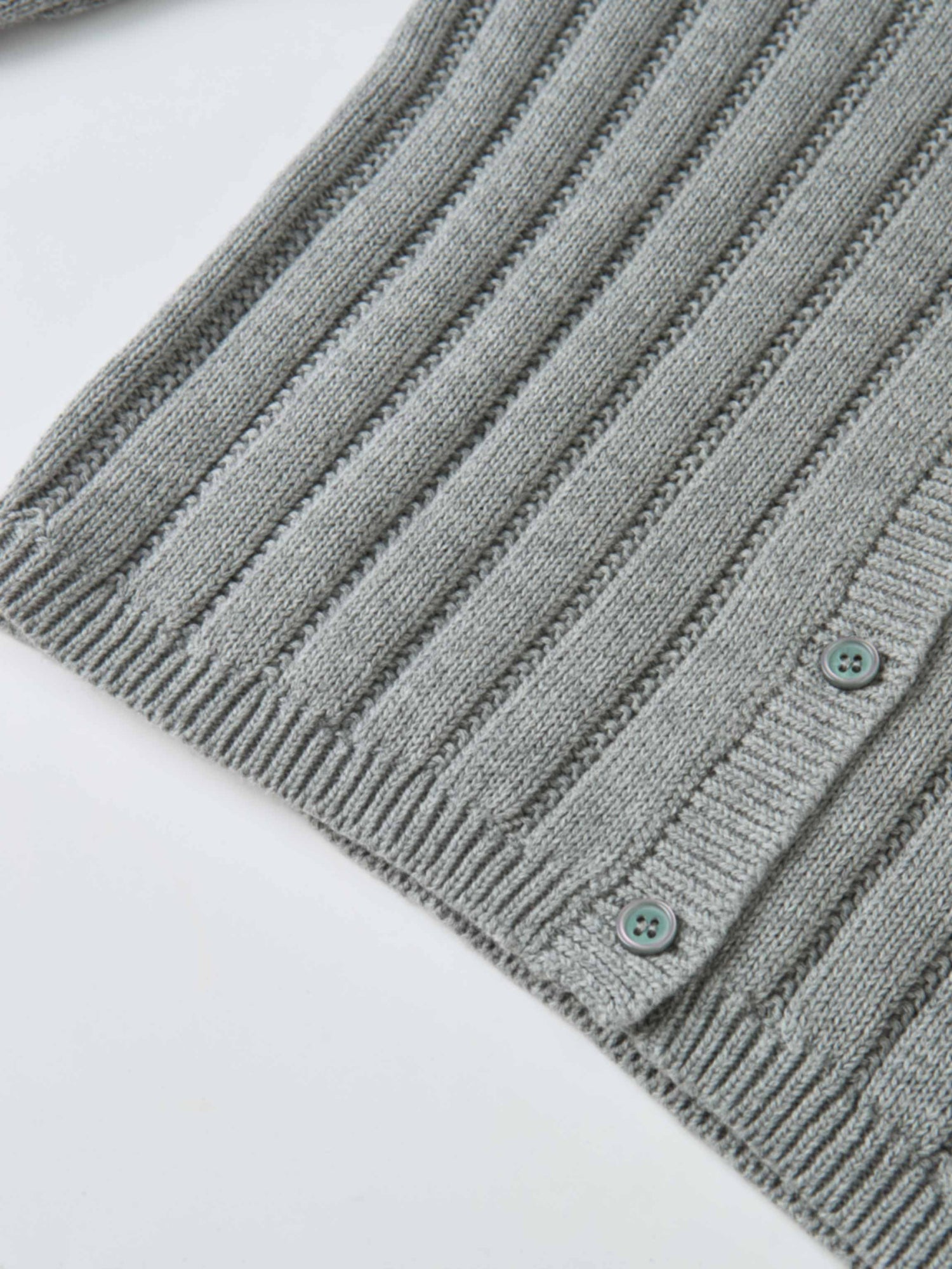 Knit cardigan for girls in grey with ribbed knit and front buttons.