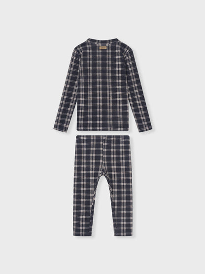 Adee plaid pajamas for boys in navy blue and cream, long-sleeve top with matching pants (2-piece set)
