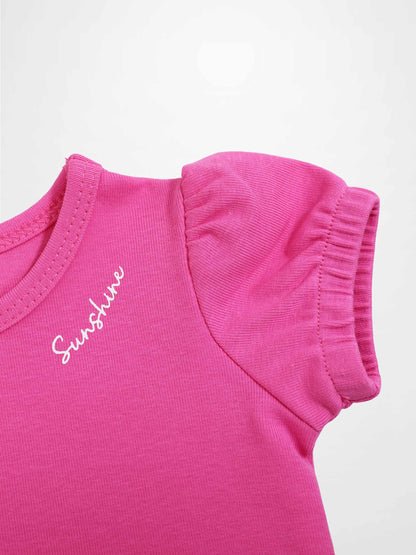 Pink short-sleeve bubble T-shirt for girls with puff sleeve detail.