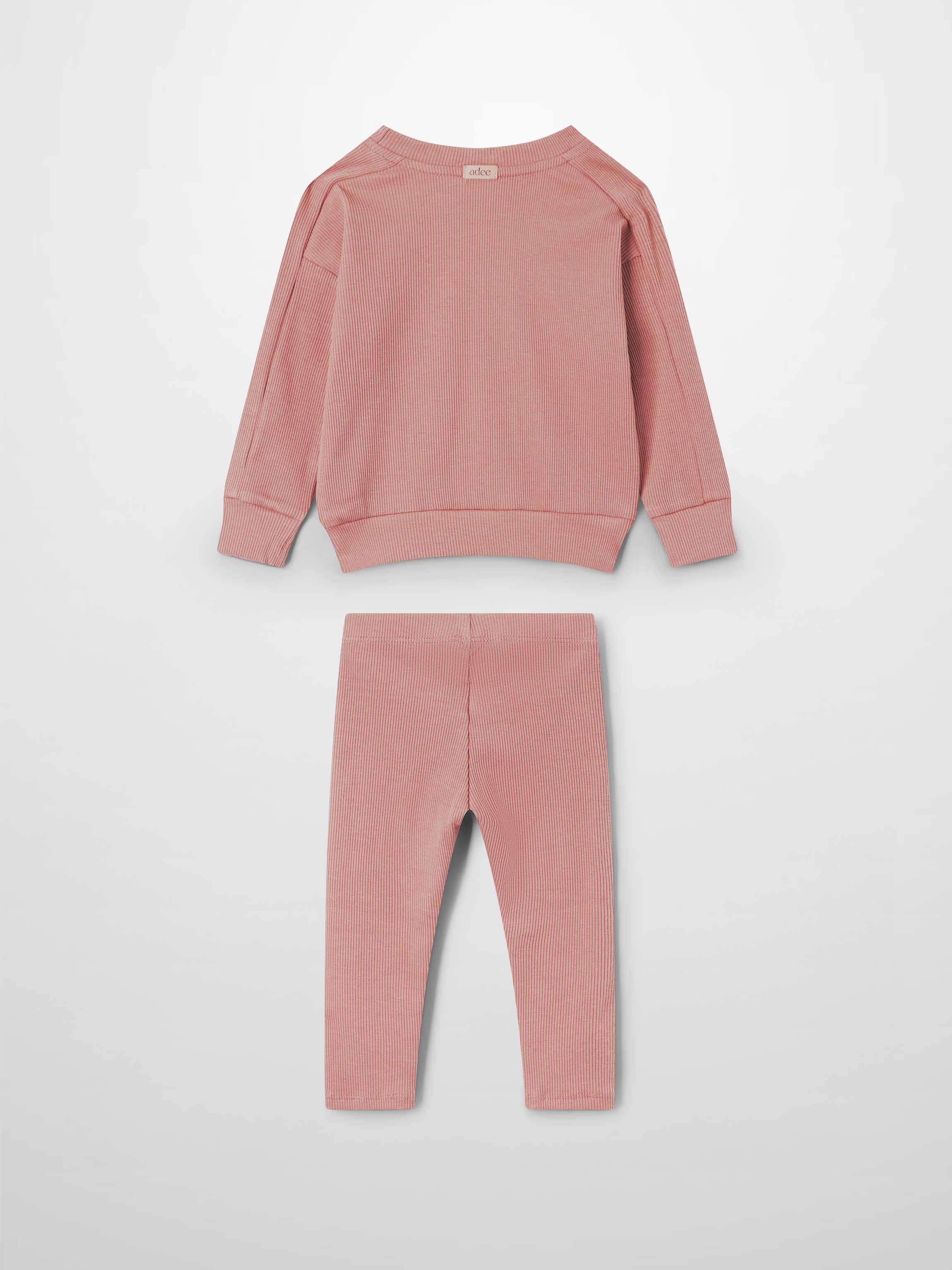 64fe85ec-f647-4484-bcbf-c1da5edc800d