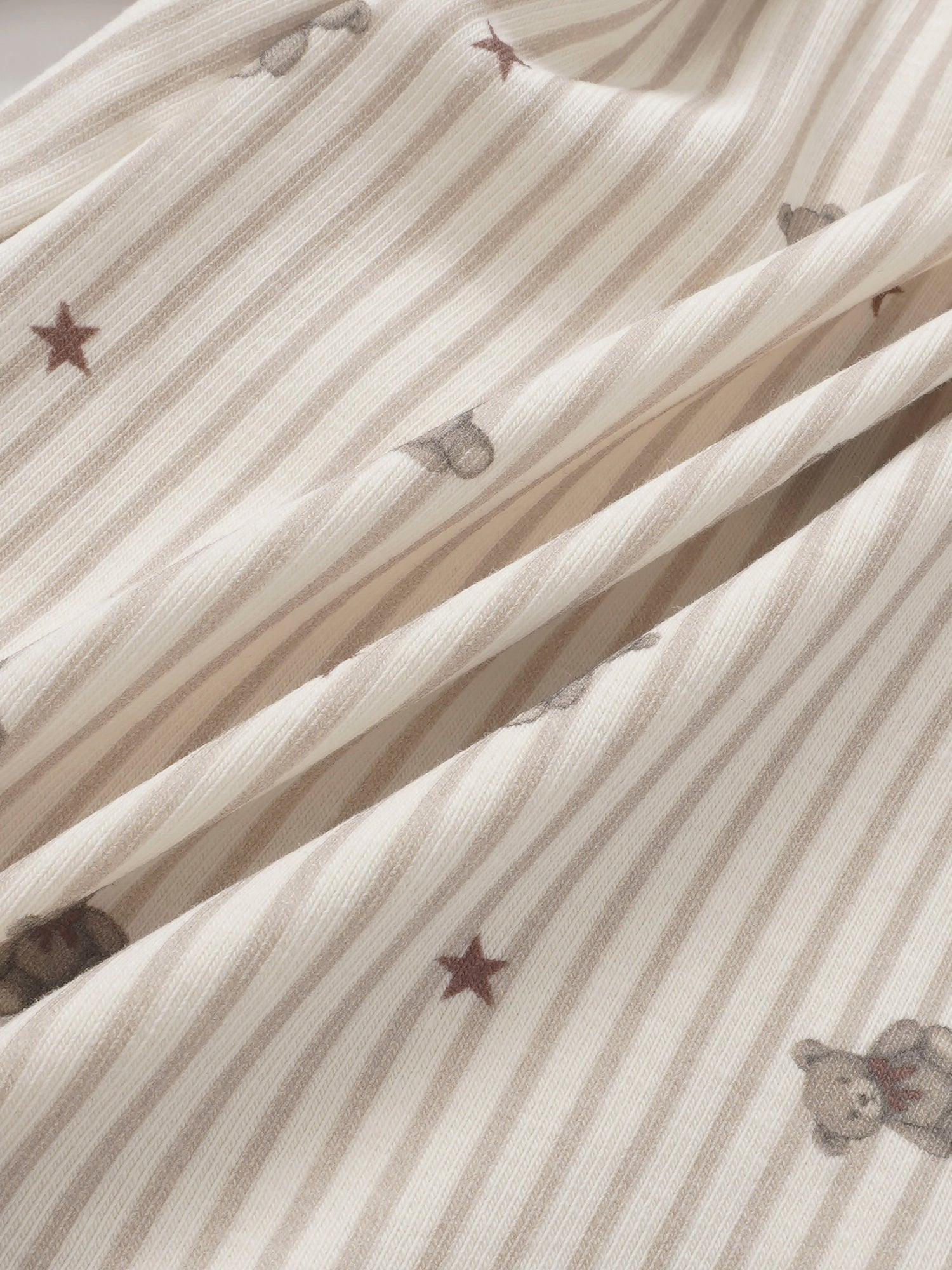 Striped Bear Stretchy - Red: beige striped knit fabric with tiny bear and star prints