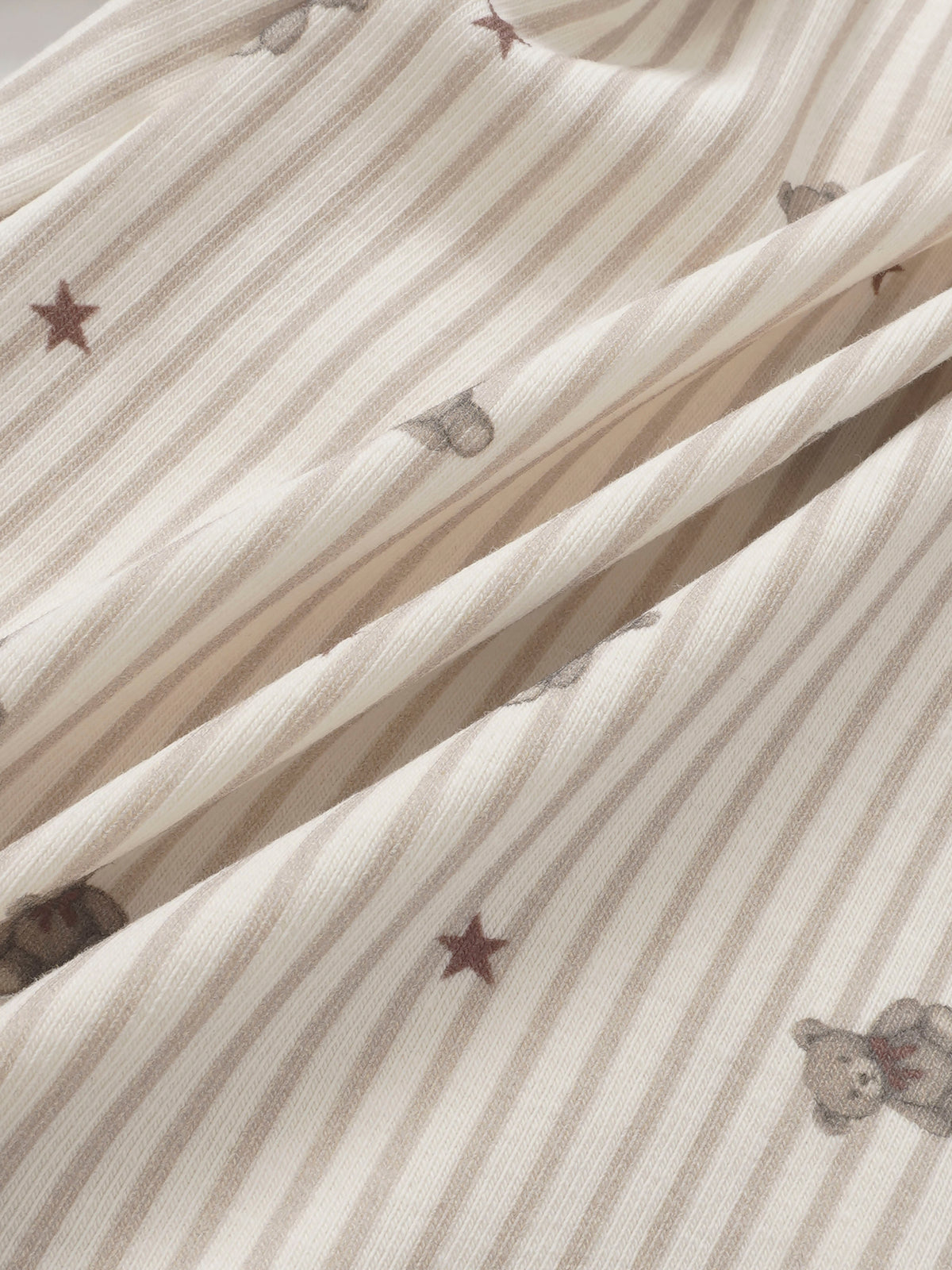 Striped Bear Hat for girls, beige knit with brown bears and star prints
