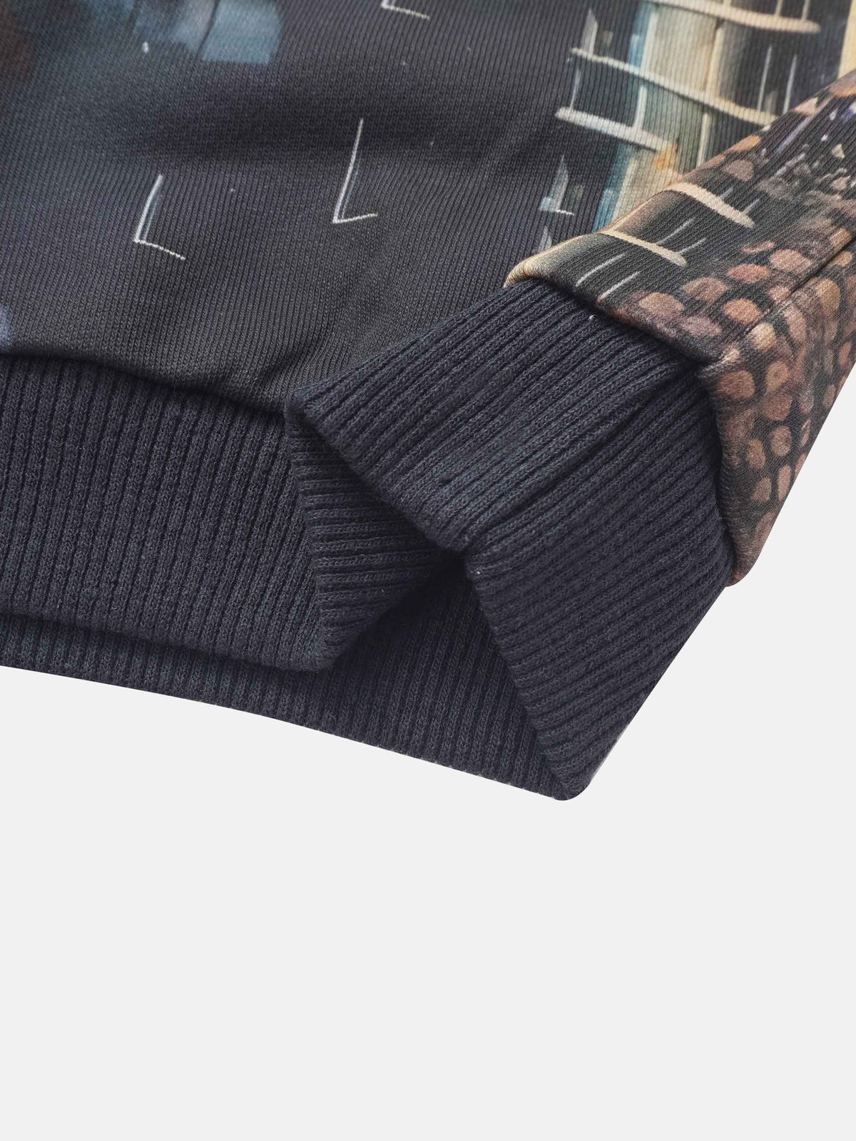 Skyscraper Sweatshirt for boys in dark navy knit with ribbed cuffs and subtle graphic print.