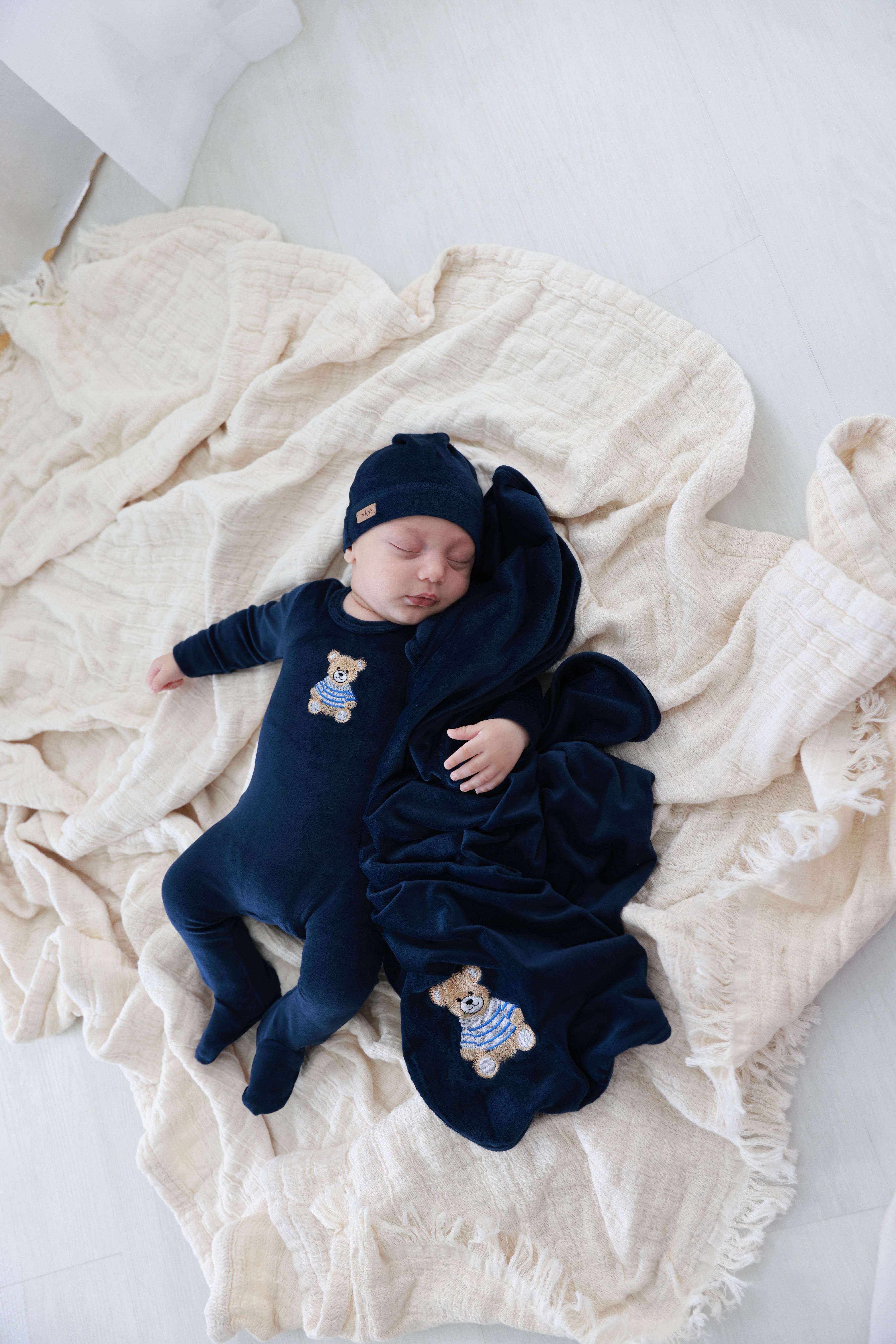 Embroidered Bear Stretchy navy 2-piece boys outfit by Adee