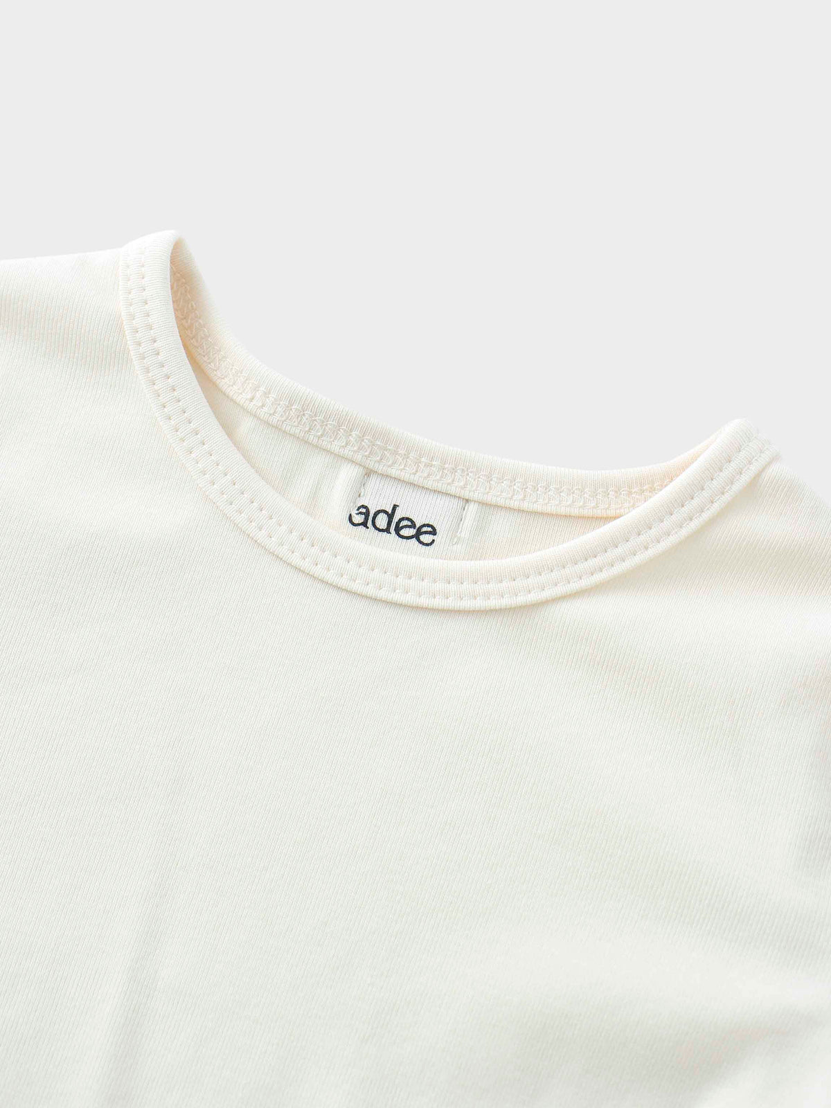 Off-white short sleeve shirt collar