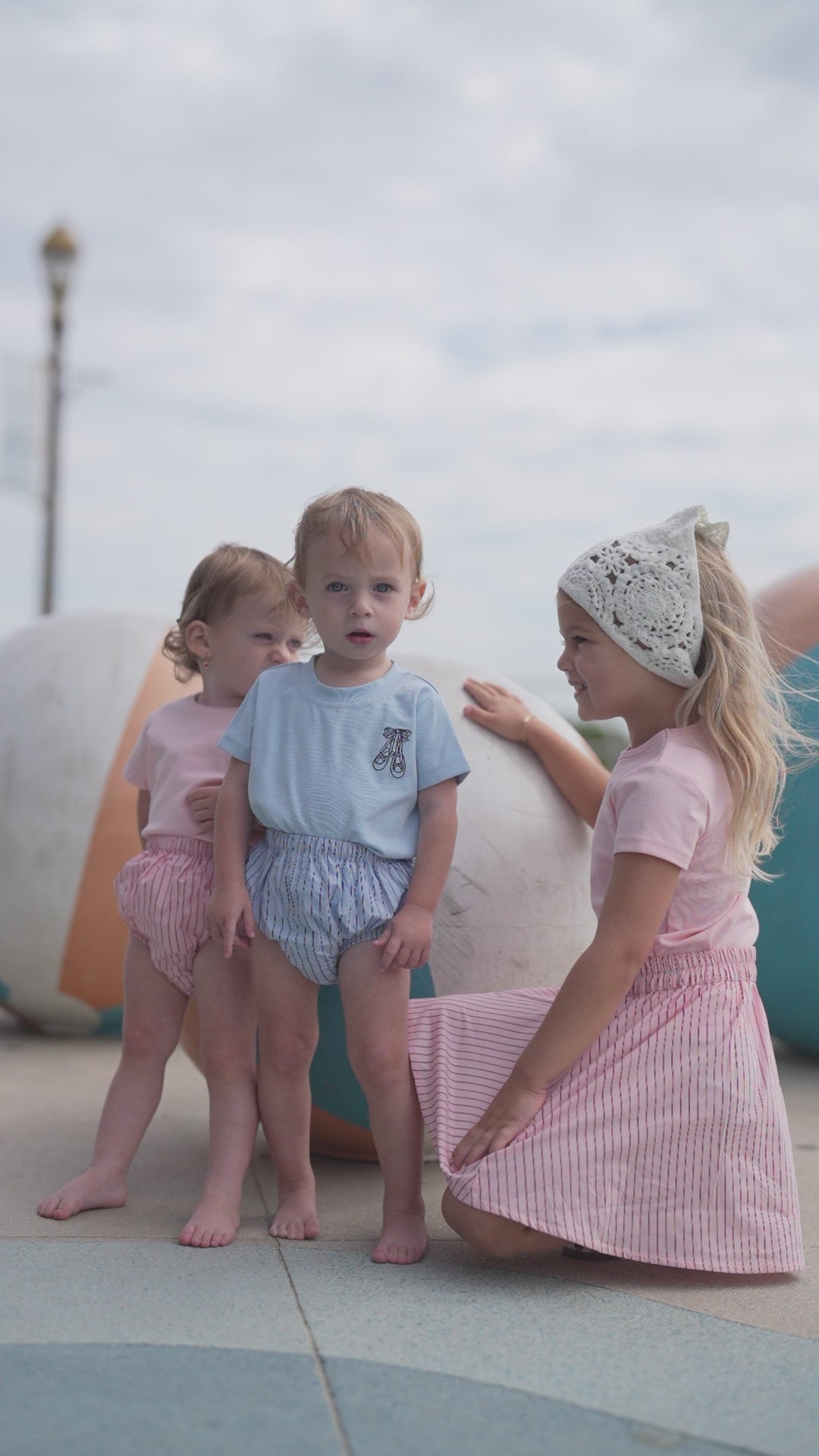Short Sleeve Emblem T-shirt - Light Pink